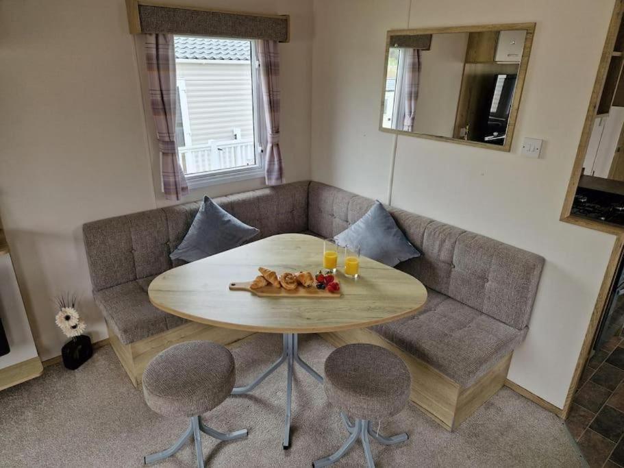 Отель Weymouth Bay Haven, Preston Road Экстерьер фото